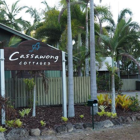 Cassawong Cottages ミッション・ビーチ エクステリア 写真